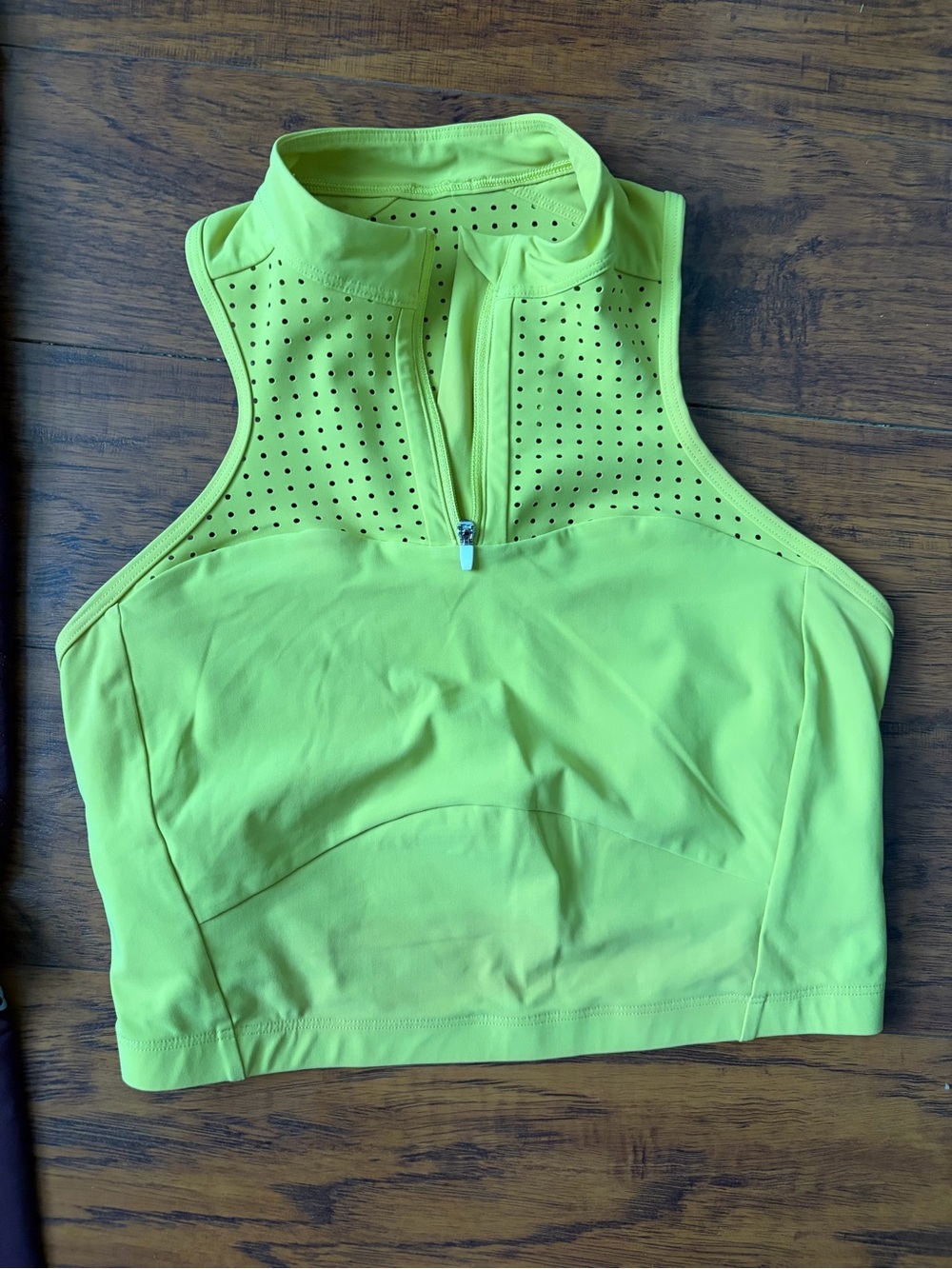lululemon High-Neck sports bra crop